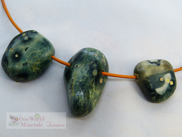 Ozean-Chalcedon, gebohrt, 3 Stück